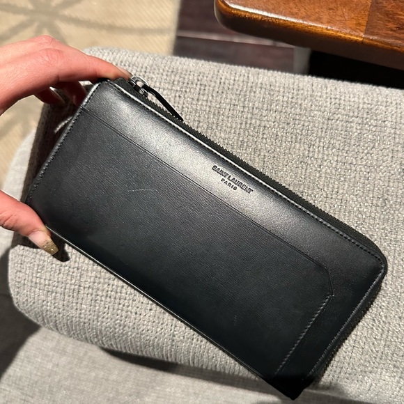 Authentic YSL zip wallet - Picture 11 of 16